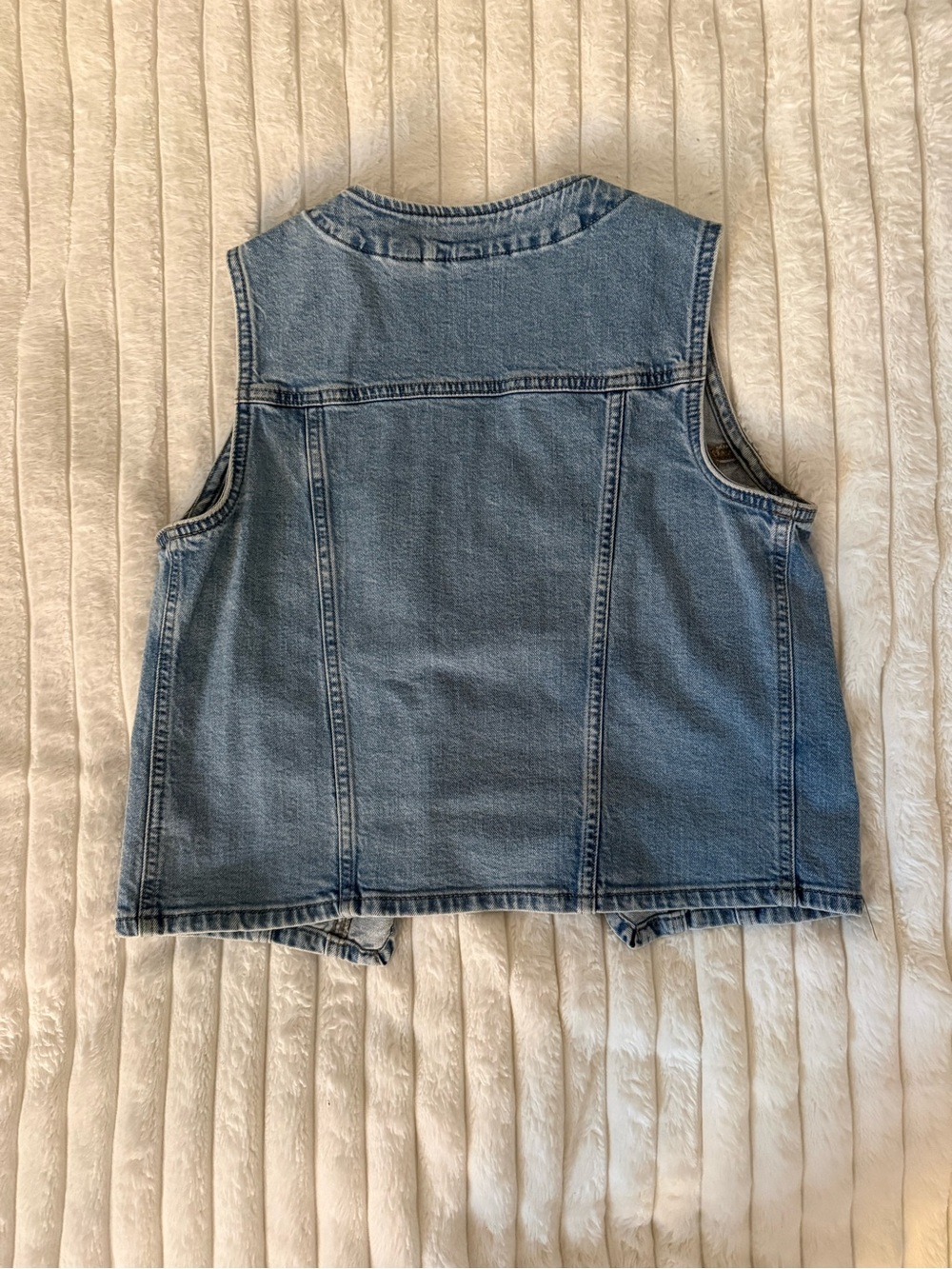 Universal Thread Light Blue Denim Vest - Sleeveless Jean Jacket - Picture 2 of 2